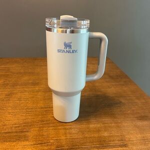 Stanley The Quencher H2.0 Tumbler Fog Silver Trim 40oz